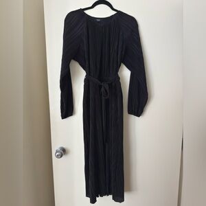 Simply Vera Vera Wang Black Garment